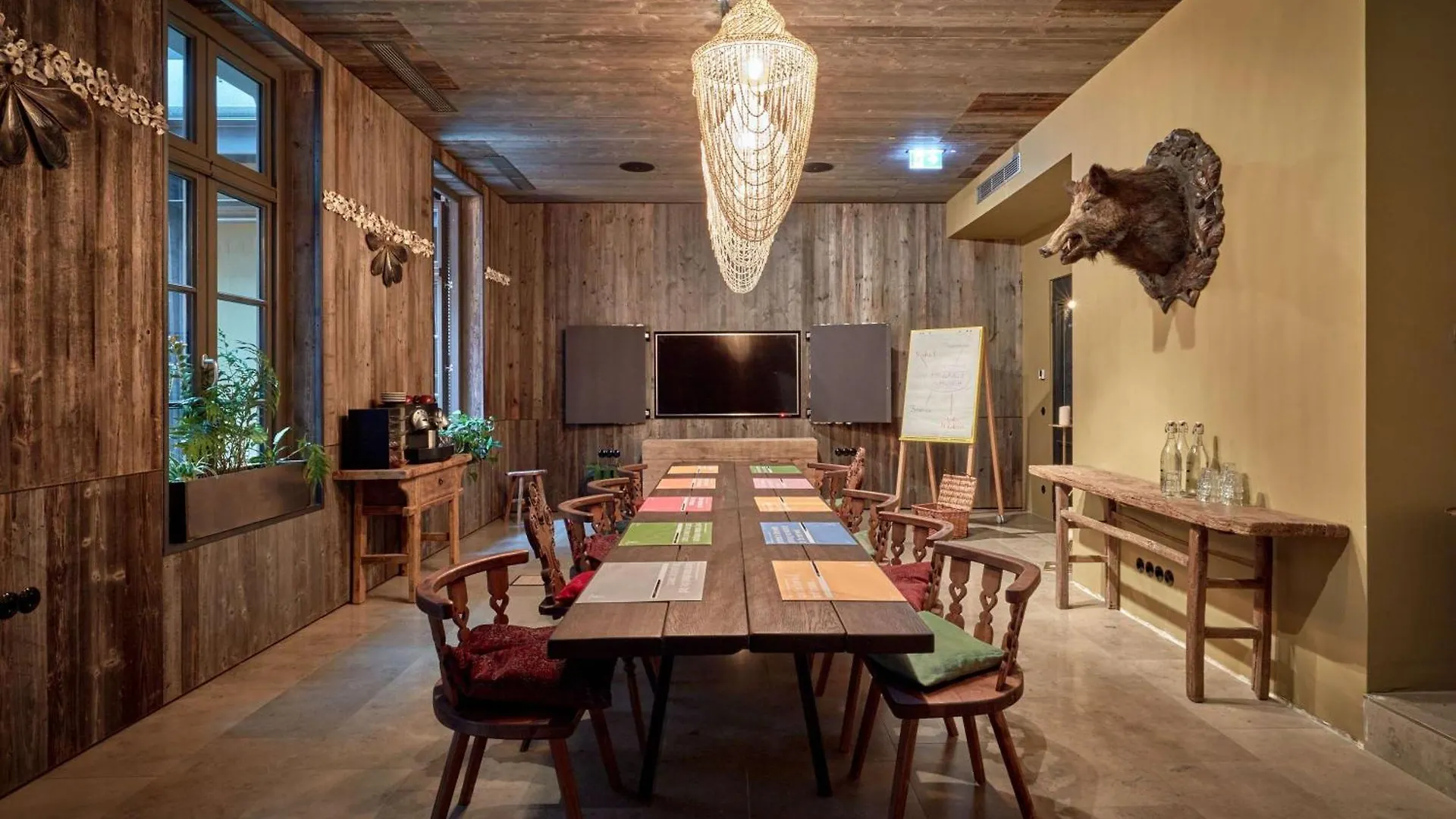 25Hours Hotel The Royal Bavarian Munich