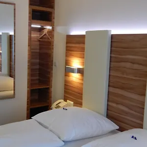 3* Hotel Daniel