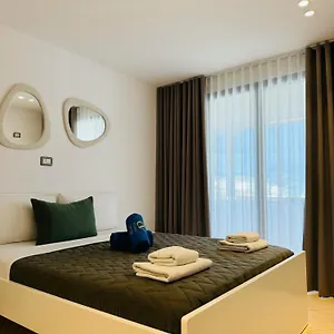 https://villa-white.albaniahotels.org