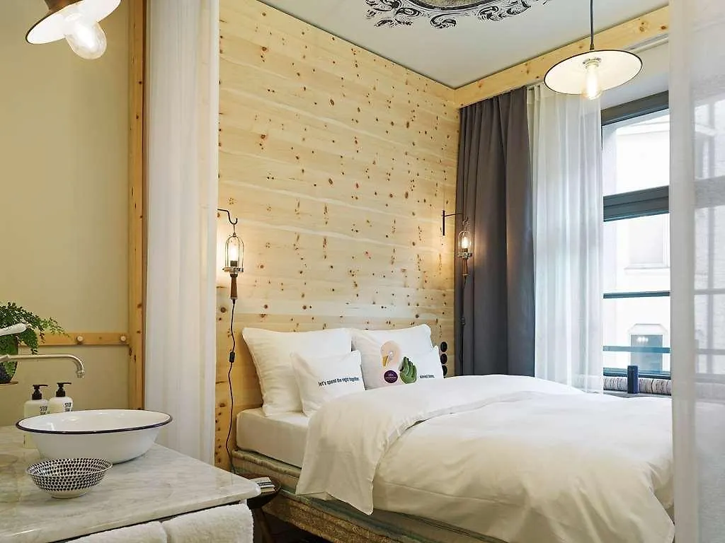 25Hours Hotel The Royal Bavarian Munich
