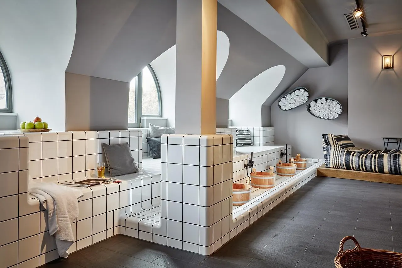 25Hours Hotel The Royal Bavarian Munich