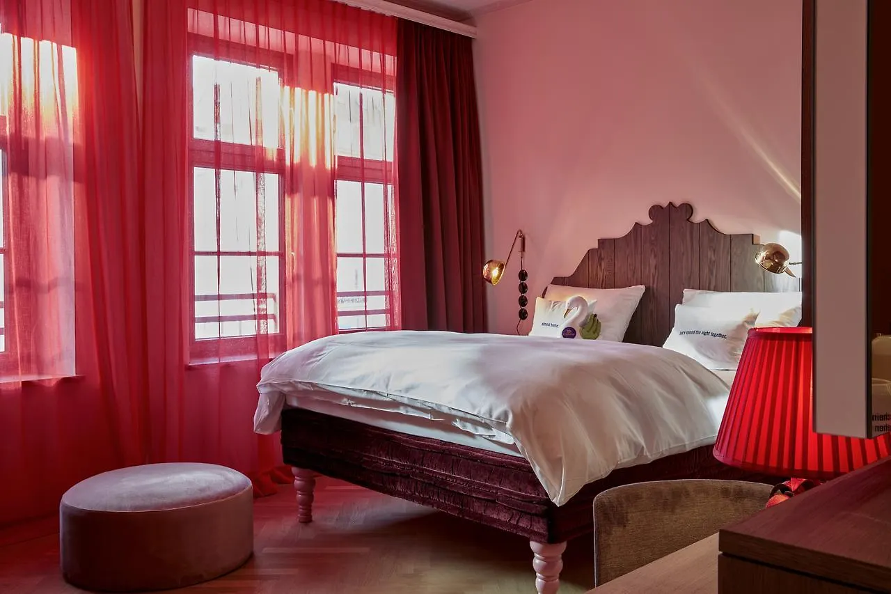 25Hours Hotel The Royal Bavarian Munich